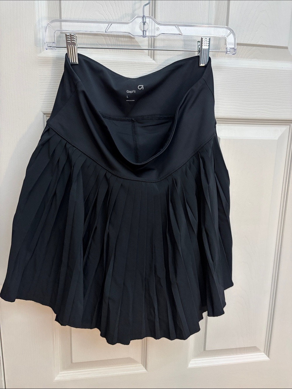 GAP Black Pleated Athletic Skort with Inner Short